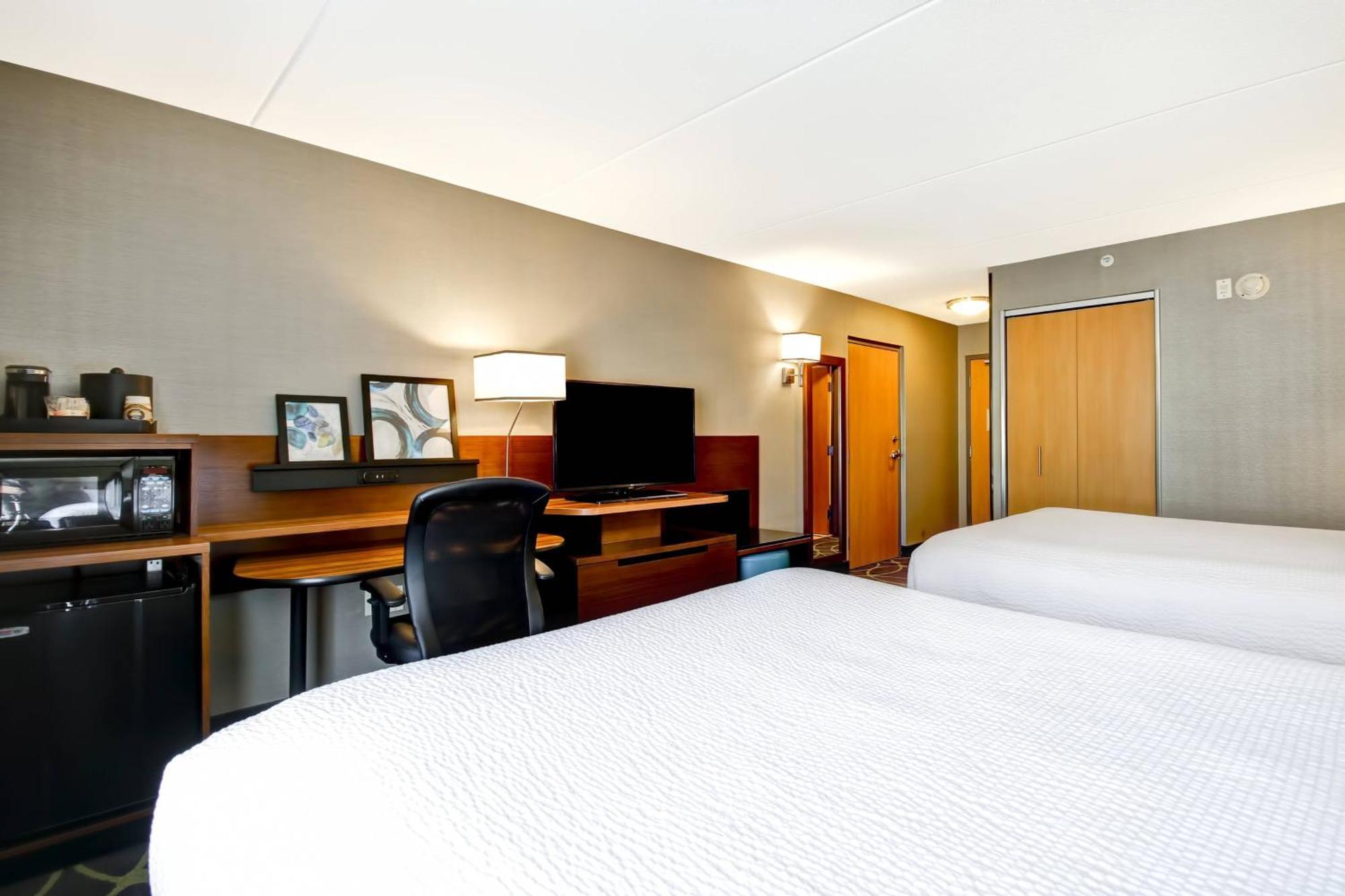 Fairfield Inn & Suites By Marriott Guelph Exterior photo