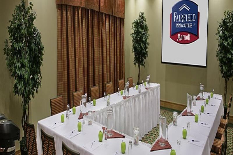 Fairfield Inn & Suites By Marriott Guelph Exterior photo
